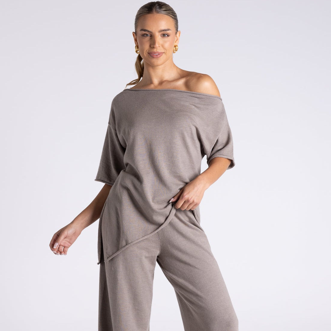 Laura knit -Dove by Two T's -