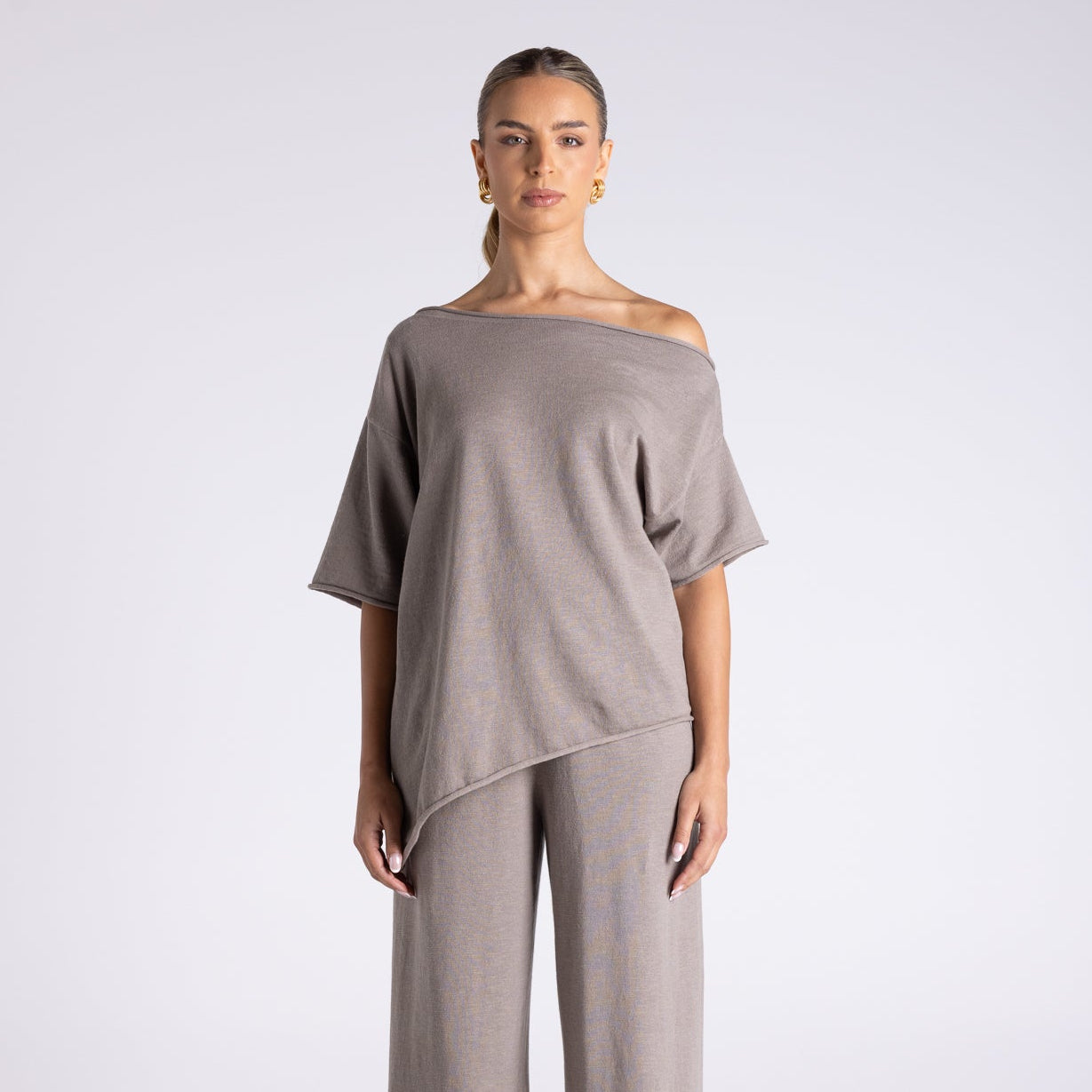 Laura knit -Dove by Two T's -