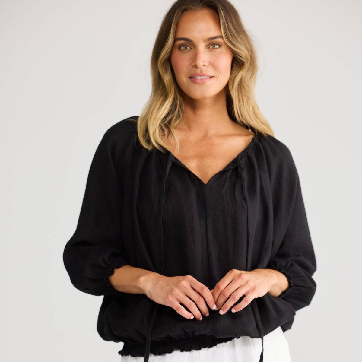 Seaside top - black by Holiday