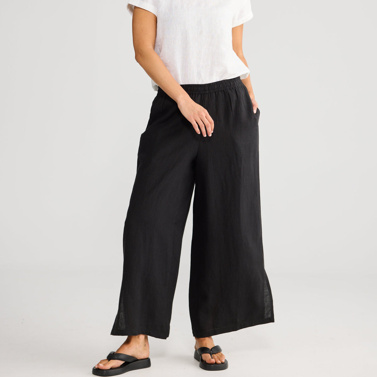 Fly Away pant - black by Holiday