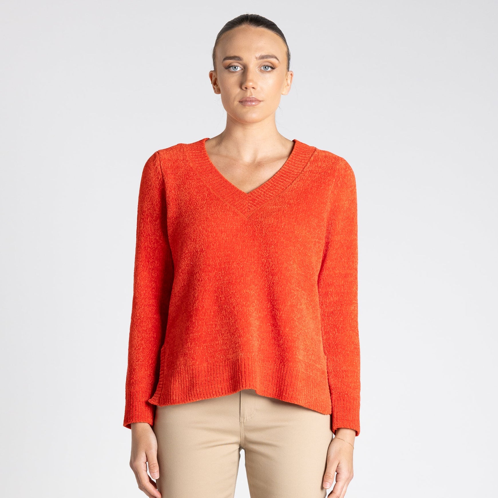 Chenille knit V-neck by Two t's