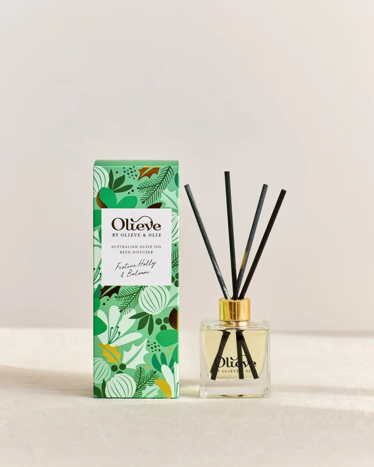 Christmas Diffuser by Olieve & Olie - Festive Holly & Balsam