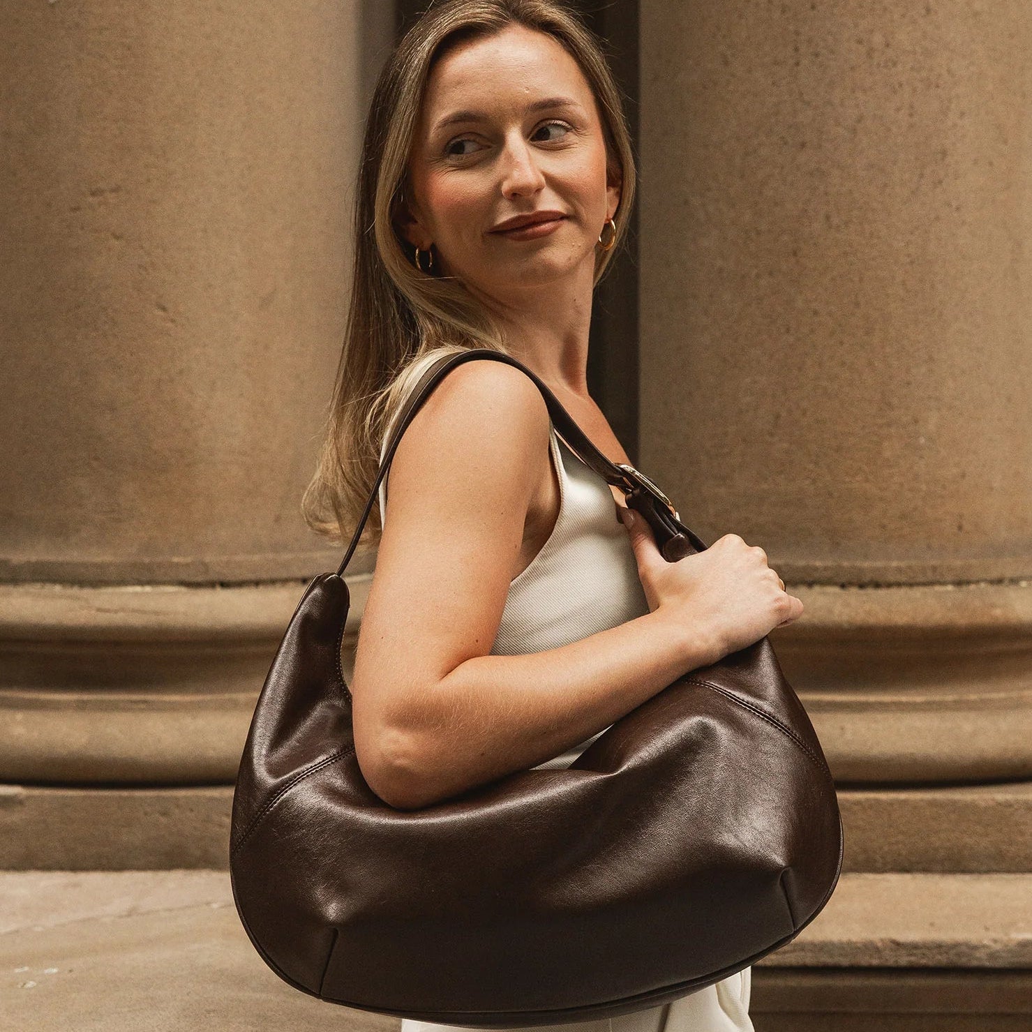 Cleo shoulder bag by Louenhide