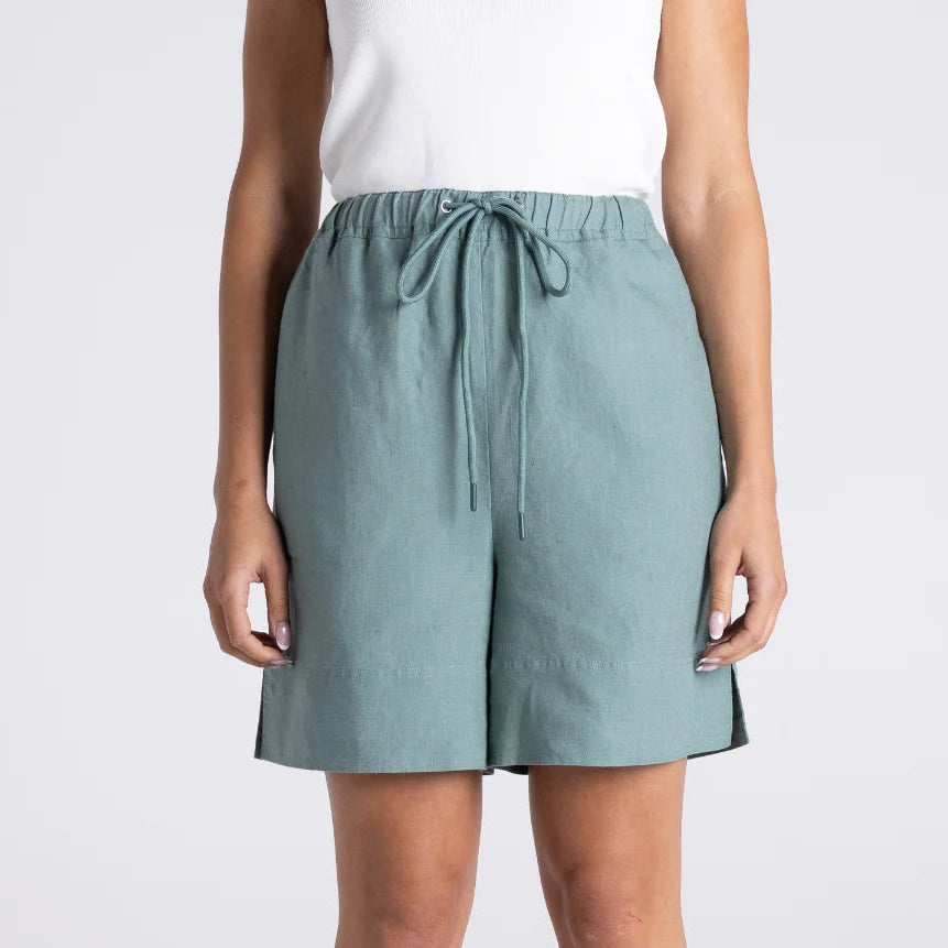 Asher linen short by Two T's - Frosted Fern