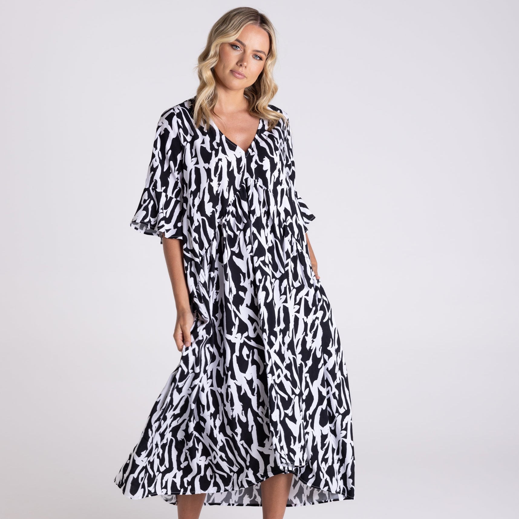 Abstract print dress by Two-T's
