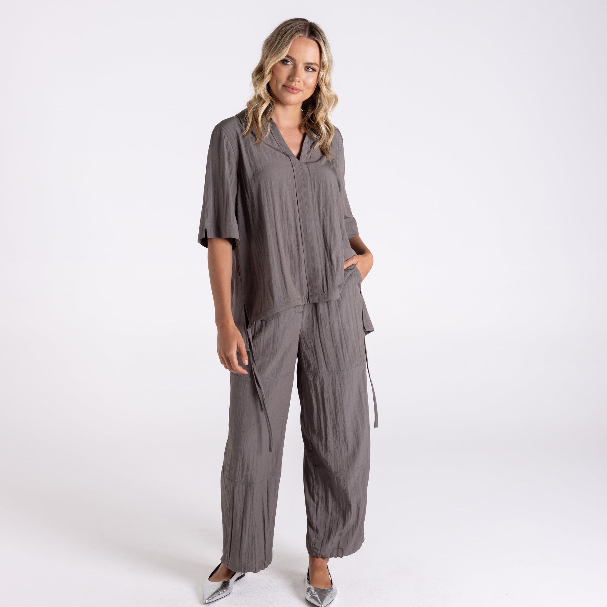 Crinkle cargo pant by Two-T's