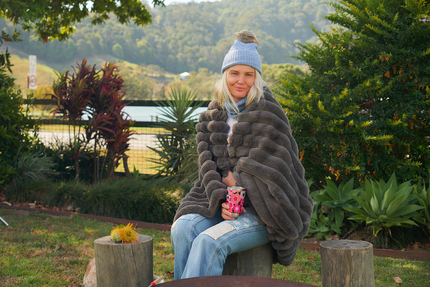 Throw Ribbed Fur  - Grey