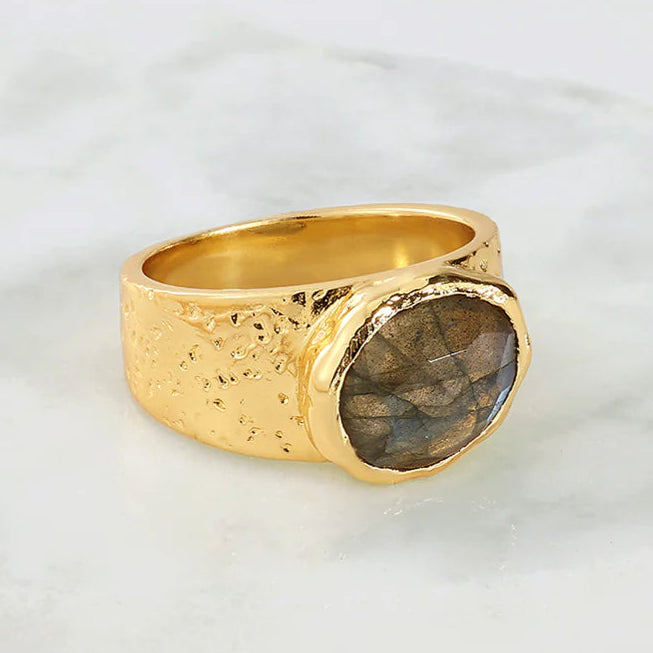 Daniella ring by Zafino - Labradorite