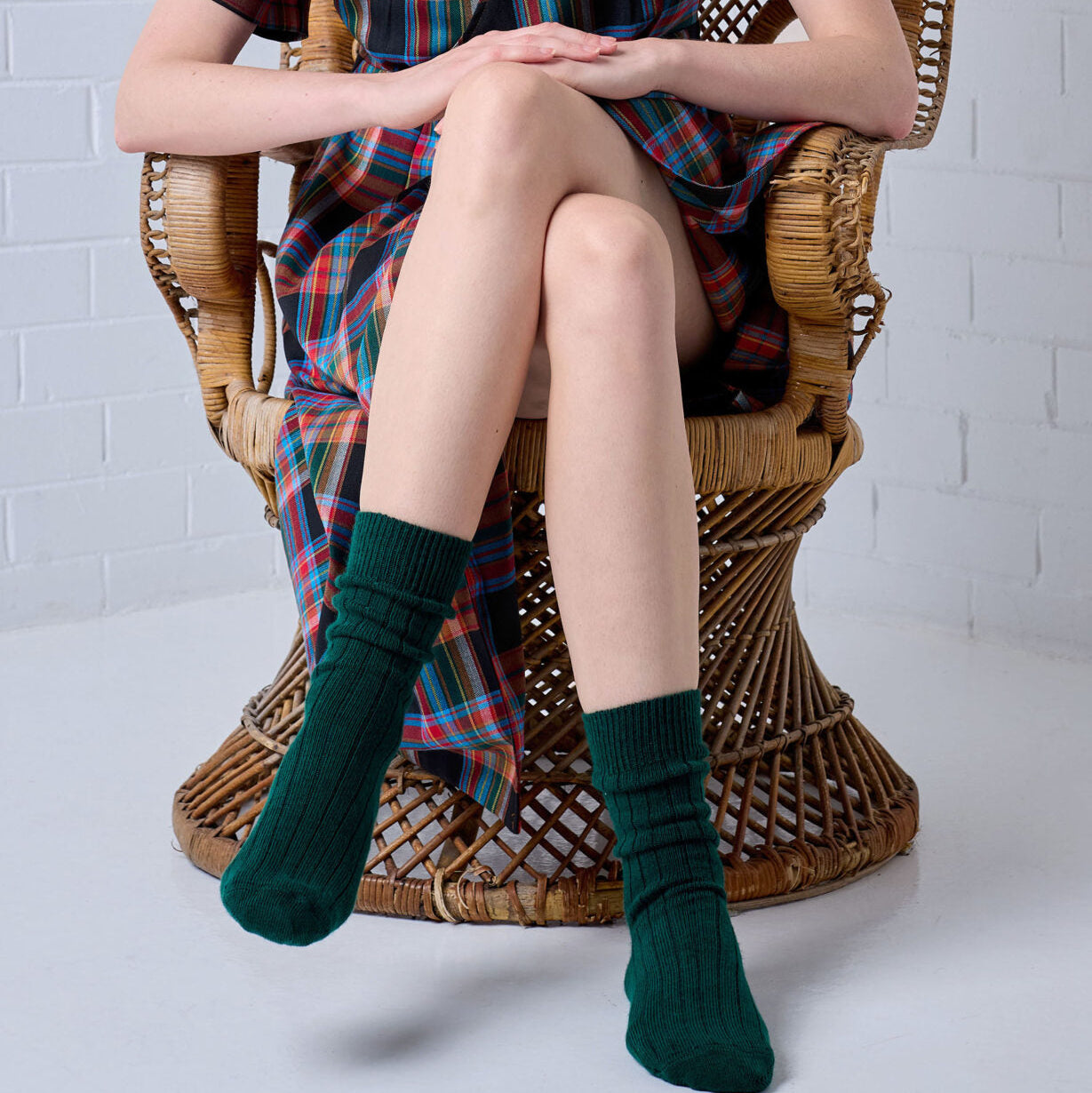 Short Rib Merino Wool Socks – Green by Tightology