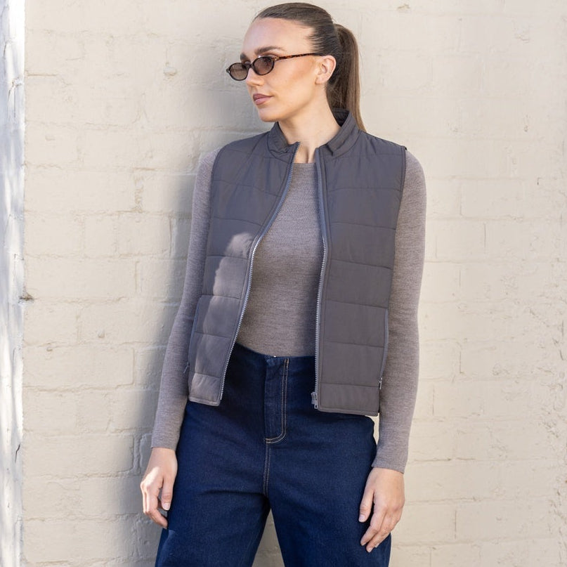 Puffer vest by Two T's